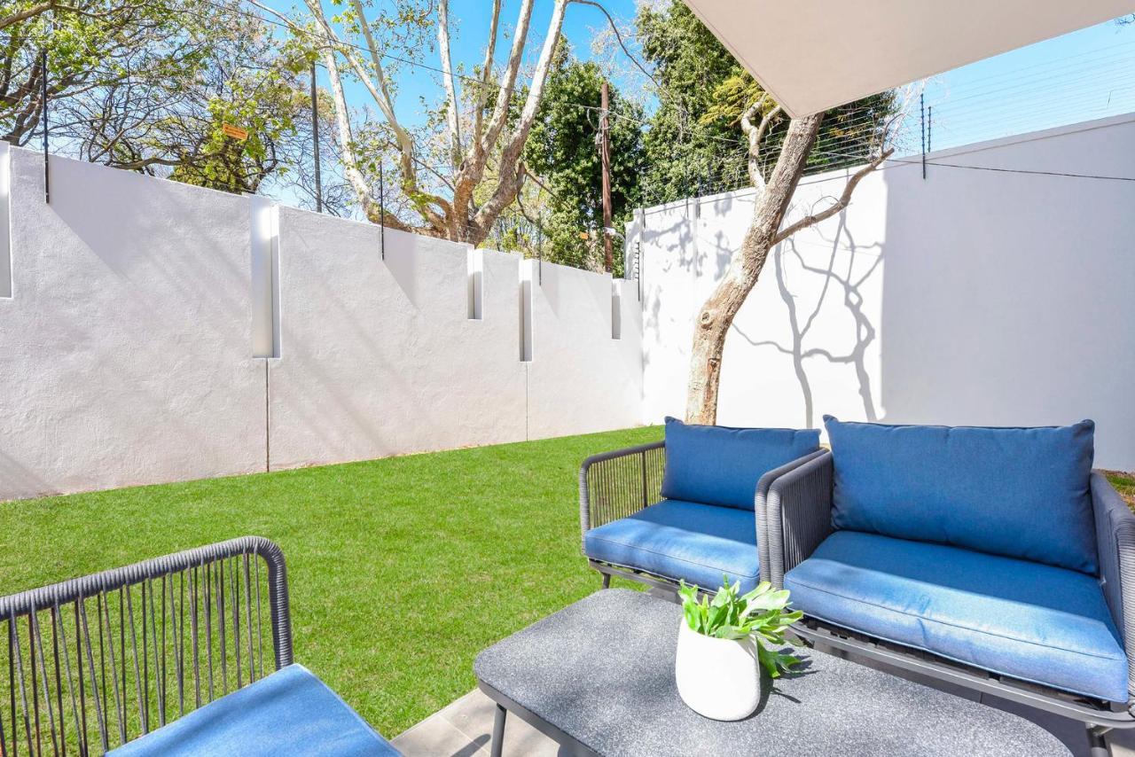 The Monroe Luxury Apartments Johannesburg Exterior photo